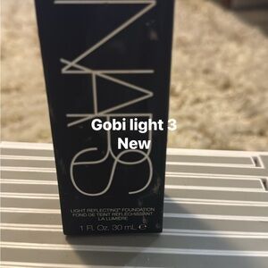 NARS Gobi Light 3 Foundation